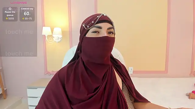 Snapshot of _naylaa_ chatting on 05/10/26, 03:23 naylaa online show from 05/10/26, 03:23