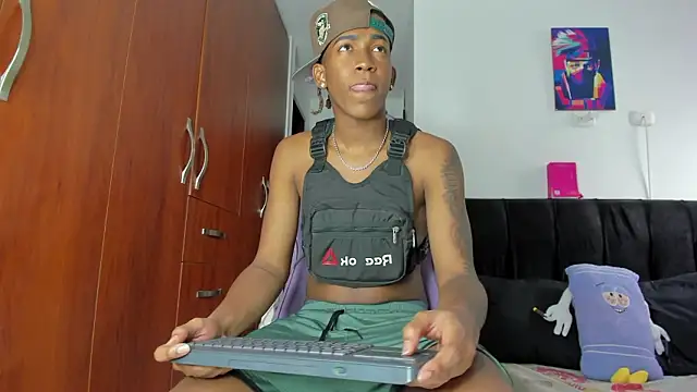 latin kay1 online show from 02/11/26, 09:09