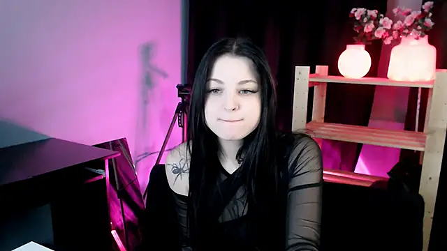 nikadinny online show from 11/25/25, 12:32