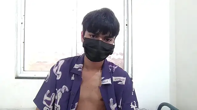 lil-twink19 online show from 10/17/25, 04:48