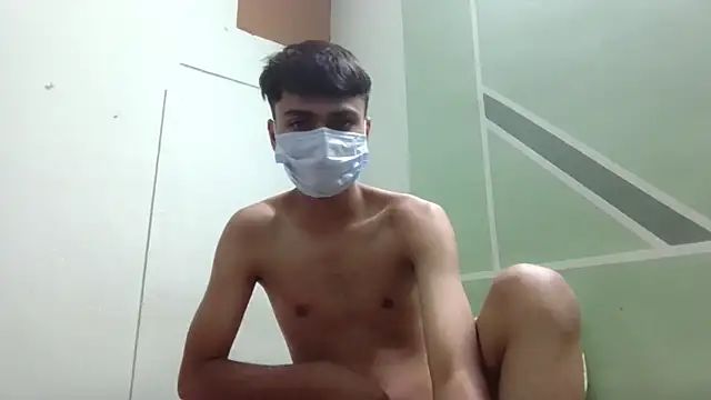 lil-twink19 online show from 10/28/25, 05:26