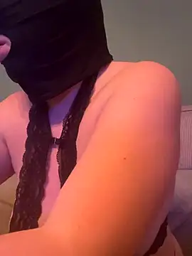 Snapshot of cochonnesoumise12 chatting on 11/29/25, 09:51 cochonnesoumise12 online show from 11/29/25, 09:51