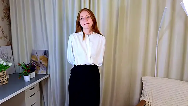 Snapshot of VernellArey chatting on 10/17/25, 07:05 VernellArey online show from 10/17/25, 07:05