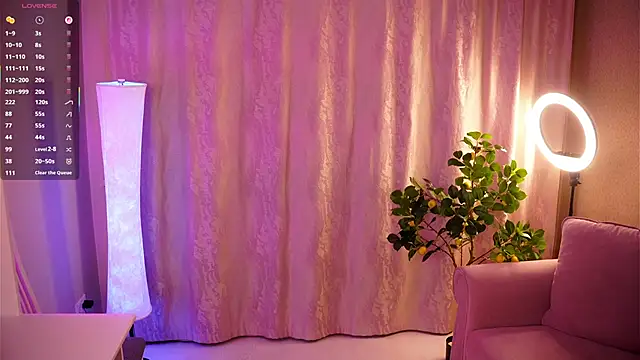 Snapshot of VernellArey chatting on 11/06/25, 04:41 VernellArey online show from 11/06/25, 04:41