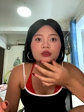 lan-xinh1 online show from 10/17/25, 09:23