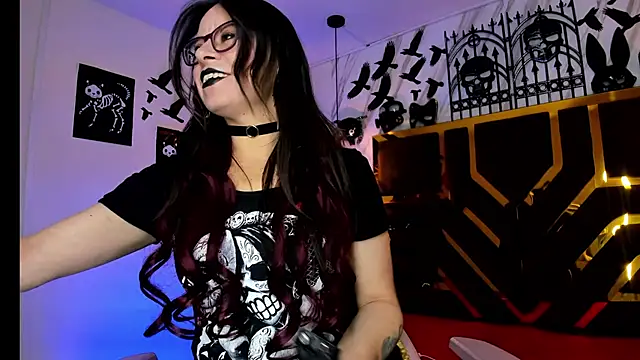 Evangelinejoness  online show from 11/04/25, 11:31