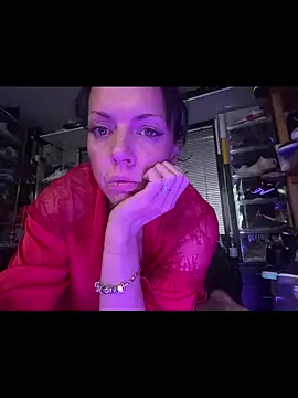 Snapshot of jayylizz69 chatting on 01/10/26, 04:42 jayylizz69 online show from 01/10/26, 04:42