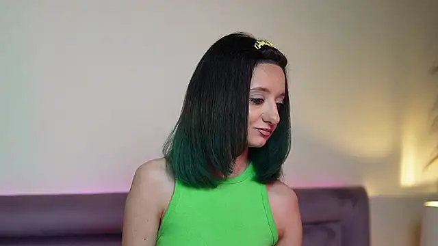 JoelleApril online show from 03/10/26, 09:42