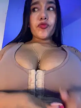 Snapshot of mis-violetha chatting on 05/16/26, 12:18 mis-violetha online show from 05/16/26, 12:18