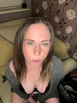 foxy-Chantelle online show from 12/19/25, 08:27