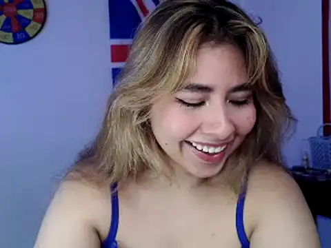 Snapshot of sofiazaf5 chatting on 10/17/25, 02:08 sofiazaf5 online show from 10/17/25, 02:08