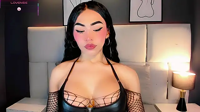 KIISHANNY online show from 04/23/26, 03:52