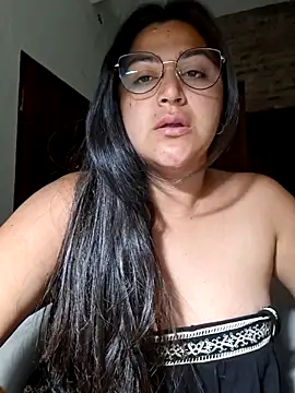 morenalatinaa online show from 02/02/26, 08:46