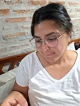 morenalatinaa online show from 04/16/26, 02:34