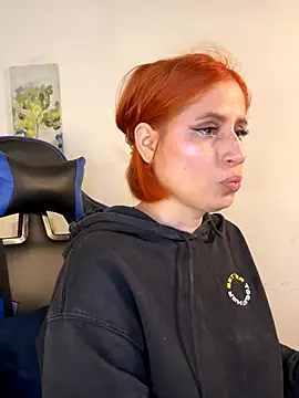 Adeline 1 online show from 10/27/25, 09:41