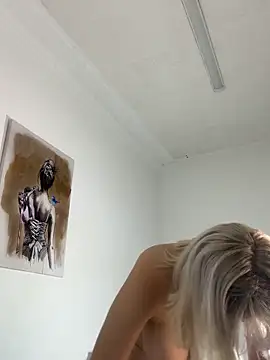 Adeline 1 online show from 04/21/26, 02:37