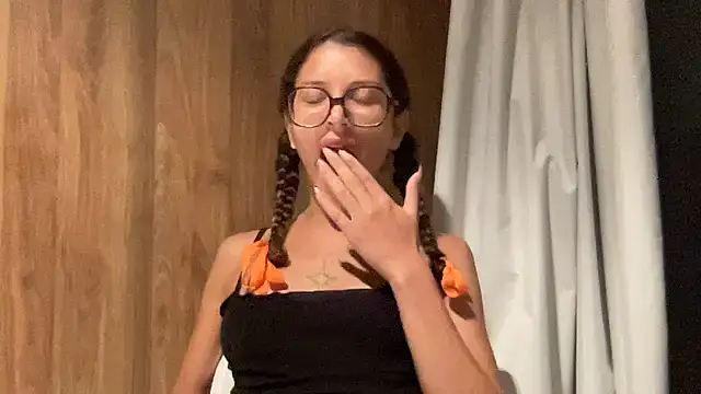 absoluthorrorfield online show from 11/12/25, 12:44