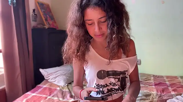 absoluthorrorfield online show from 04/23/26, 06:25