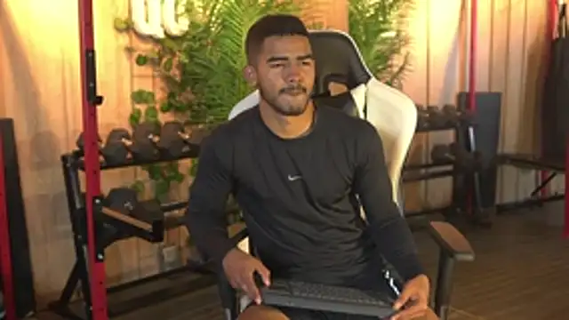 Reik Vonn online show from 12/15/25, 12:20