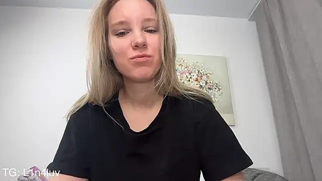 AIicaparkerc online show from 02/23/26, 04:43