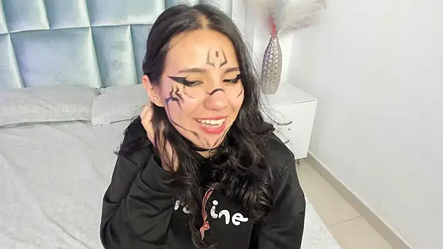 HollyPeach online show from 04/17/26, 07:39