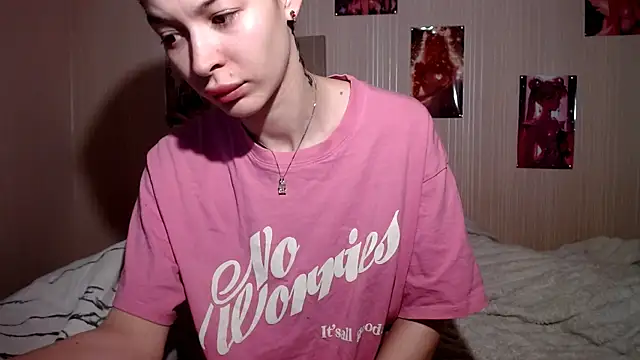 Daphne Darkthorn online show from 04/10/26, 08:30