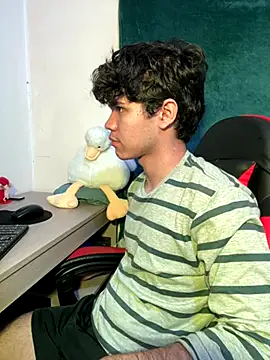 Snapshot of Im_Camii chatting on 10/13/25, 06:19 Im Camii online show from 10/13/25, 06:19