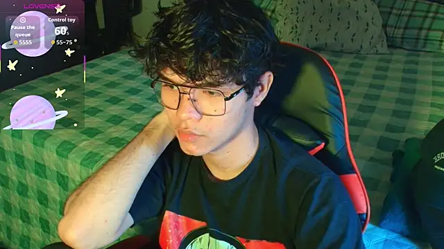 Snapshot of Im_Camii chatting on 10/22/25, 05:56 Im Camii online show from 10/22/25, 05:56