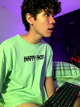 Snapshot of Im_Camii chatting on 10/31/25, 05:25 Im Camii online show from 10/31/25, 05:25