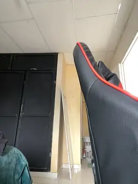 Snapshot of Im_Camii chatting on 11/20/25, 05:34 Im Camii online show from 11/20/25, 05:34