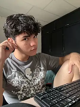 Snapshot of Im_Camii chatting on 11/29/25, 07:39 Im Camii online show from 11/29/25, 07:39