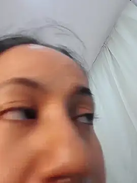 chiarafus0 online show from 11/12/25, 10:09