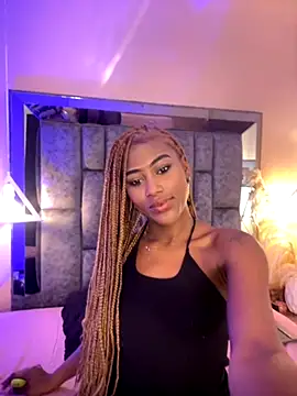 Snapshot of SofiRuiz_ chatting on 11/24/25, 03:06 SofiRuiz online show from 11/24/25, 03:06