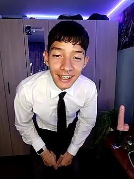 heyy noah11 online show from 11/02/25, 02:47