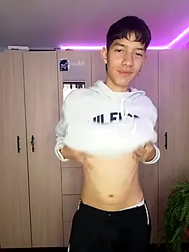 heyy noah11 online show from 11/04/25, 10:31