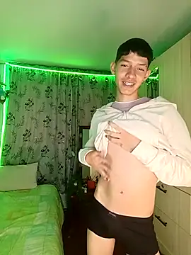 heyy noah11 online show from 12/23/25, 03:04