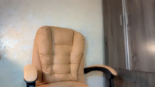 Snapshot of TinyTemptress chatting on 01/18/26, 05:55 TinyTemptress online show from 01/18/26, 05:55