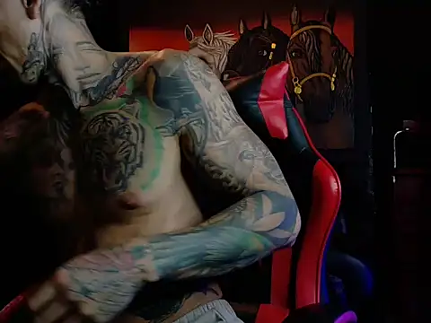 Molotov Explosive online show from 04/30/26, 01:23