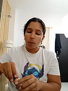 Snapshot of Belindamuller chatting on 01/06/26, 11:18 Belindamuller online show from 01/06/26, 11:18