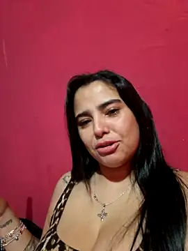 Snapshot of DANIELA3956 chatting on 10/18/25, 12:57 DANIELA3956 online show from 10/18/25, 12:57