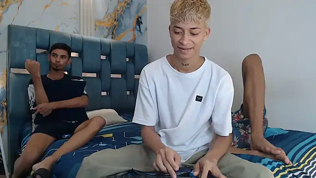 EMPIRE BOYS1 online show from 03/25/26, 07:20