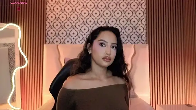 BEELLA TAY1 online show from 03/18/26, 05:43