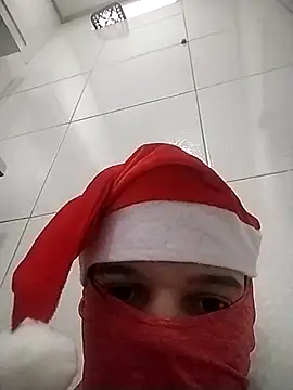 Guilhermekovaliosky online show from 12/18/25, 03:51