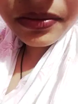 kiara-simmi online show from 11/02/25, 11:01