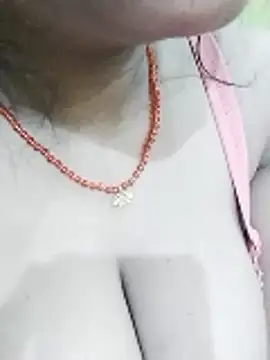 kiara-simmi online show from 12/21/25, 12:07