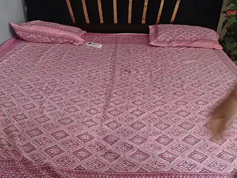 Snapshot of hii_tanisha chatting on 10/24/25, 05:04 hii tanisha online show from 10/24/25, 05:04