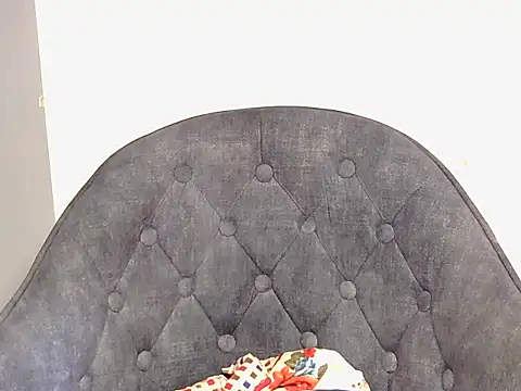 Snapshot of hii_tanisha chatting on 11/25/25, 08:25 hii tanisha online show from 11/25/25, 08:25