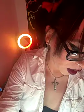 MiniMonroe online show from 10/31/25, 09:10