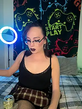 MiniMonroe online show from 11/02/25, 08:06