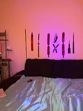 MiniMonroe online show from 12/03/25, 10:46